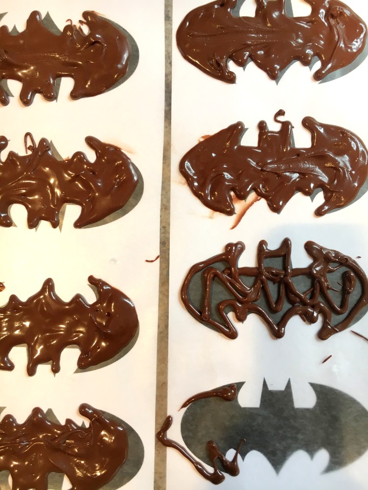 Batman-Cupcake-Decorations-1